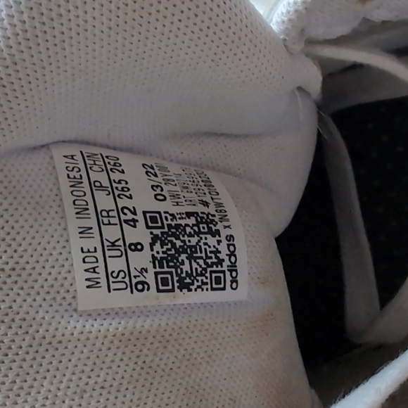 Adidas Classic White and Black Comfort Sneakers - Picture 2 of 5